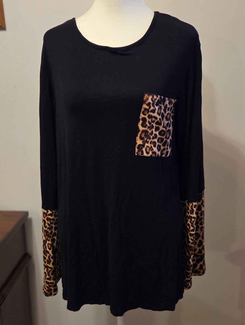 Magic Fit Black Long-Sleeve Top with Leopard Pocket and Cuff Accents